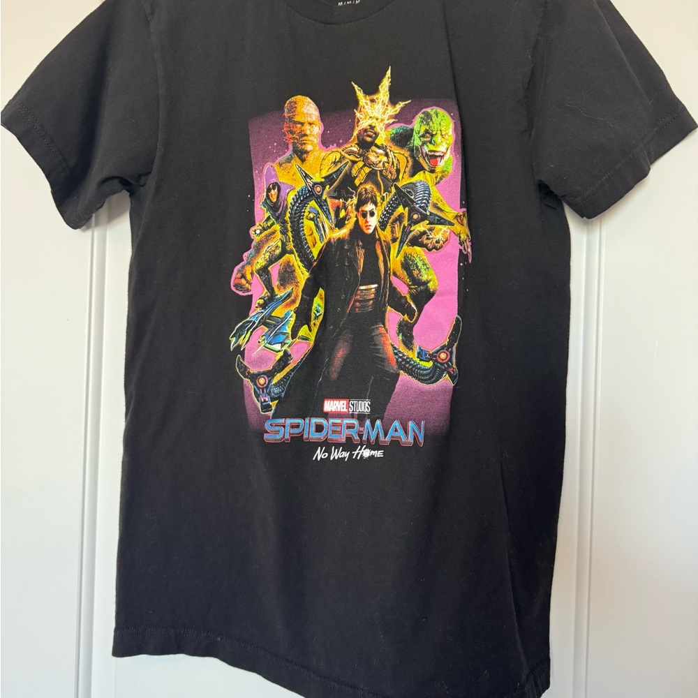 Hot Topic Marvel Spider-Man: No Way Home Villains Collage T-Shirt, medium - Picture 2 of 5